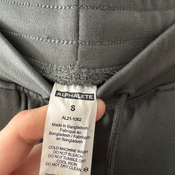 Alphalete Women's Essential Core Shorts Charcoal Gray Drawstring Pockets Stretch - Picture 7 of 7